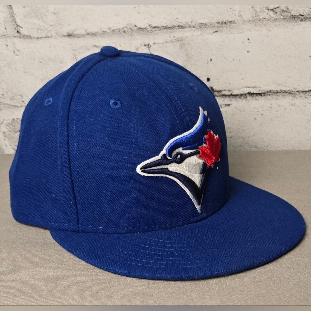 New Era 59FIFTY Blue Jays Fitted Hat 7 3/8 MLB On Field Cap